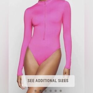 Kim Kardashian Skims Swim Zip Front Long Sleeve One Piece Sz XXS in Taffy